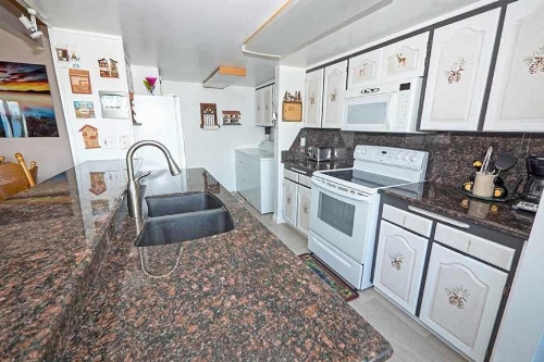 Saddle Home 4221 image 9